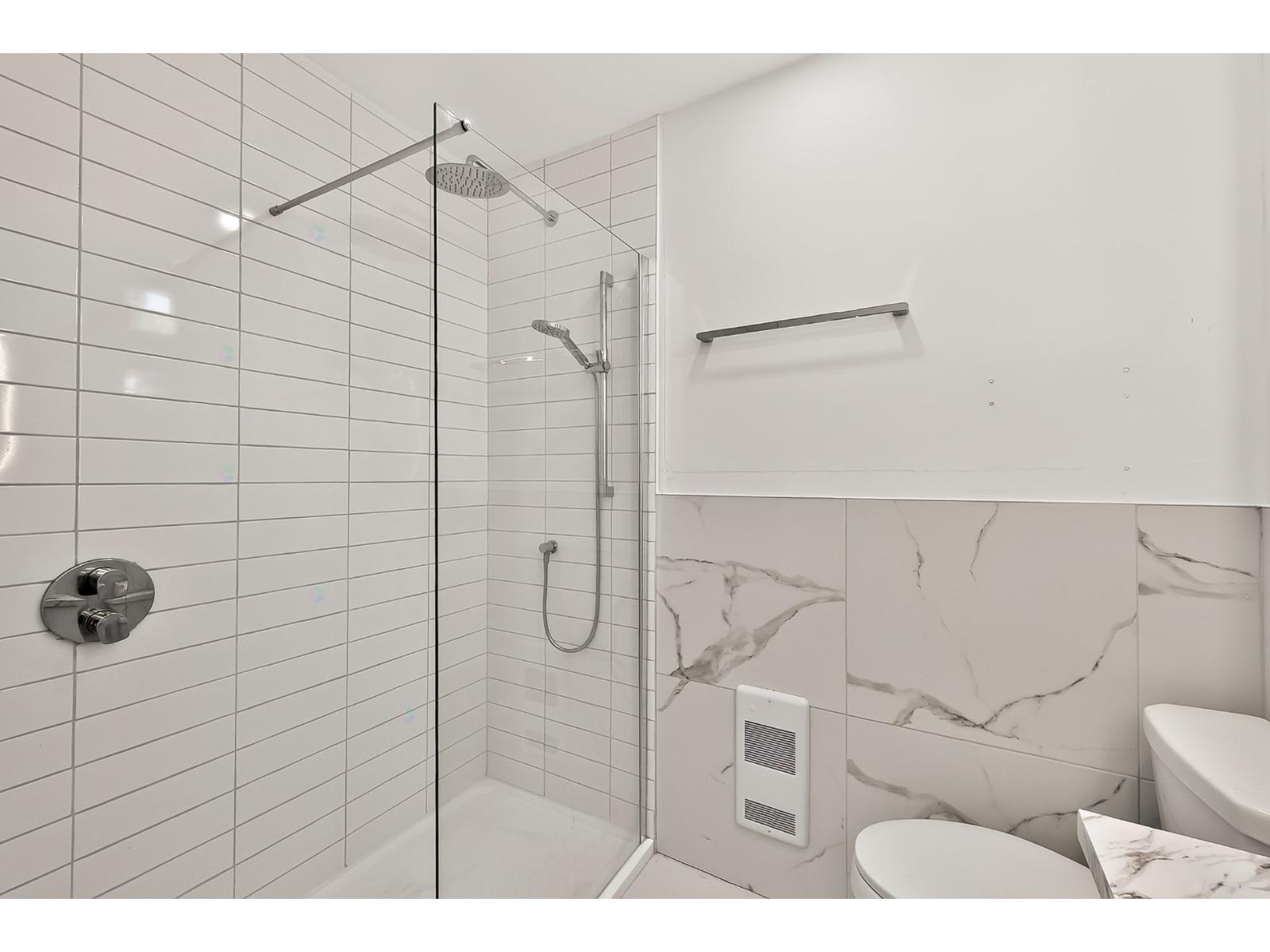 4725-4735 Av. Des Érables Property Photo 42
