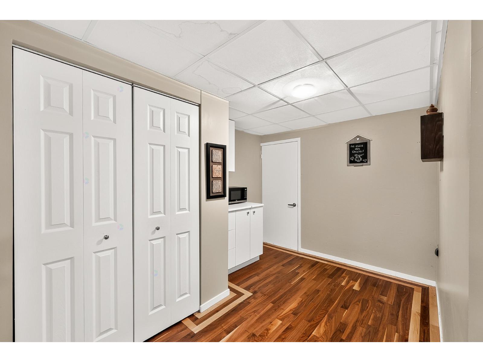 230-232 Av. Allion Property Photo 40