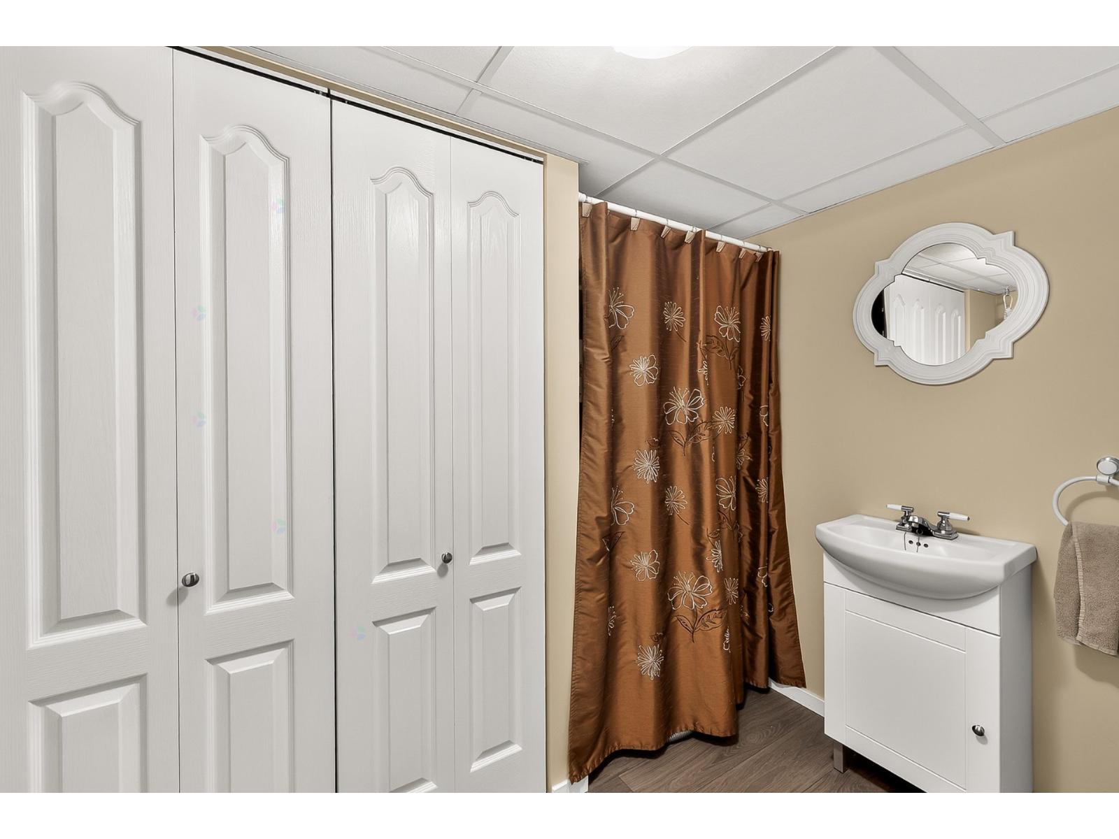 230-232 Av. Allion Property Photo 46