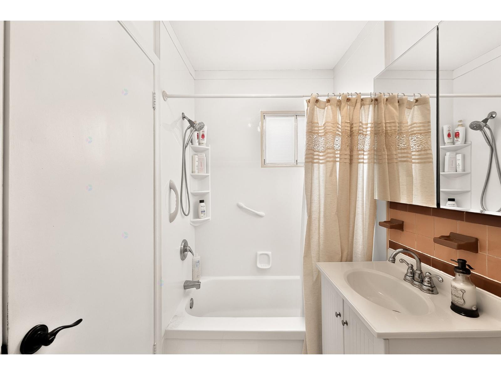 230-232 Av. Allion Property Photo 75