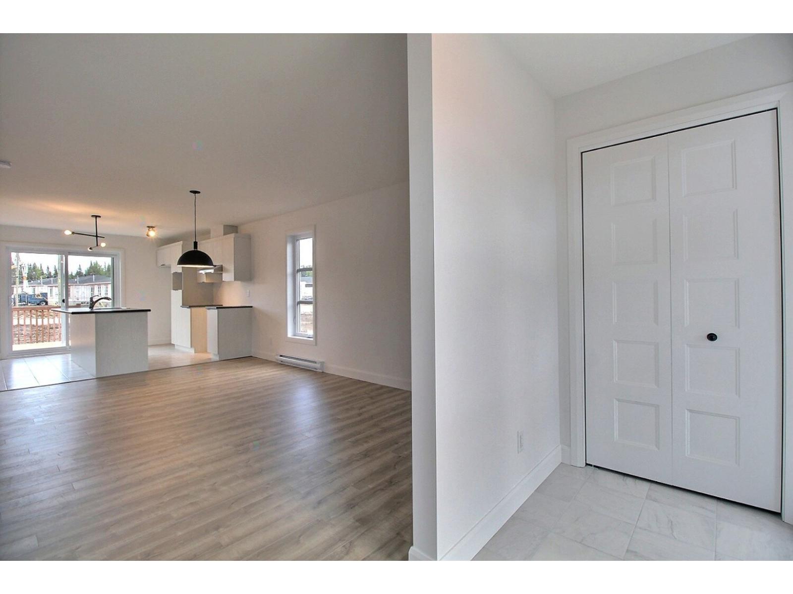Rue Guy-linteau Property Photo 3