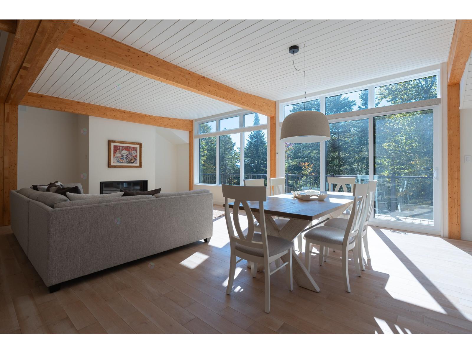 190 Ch. Du Versant Property Photo 14