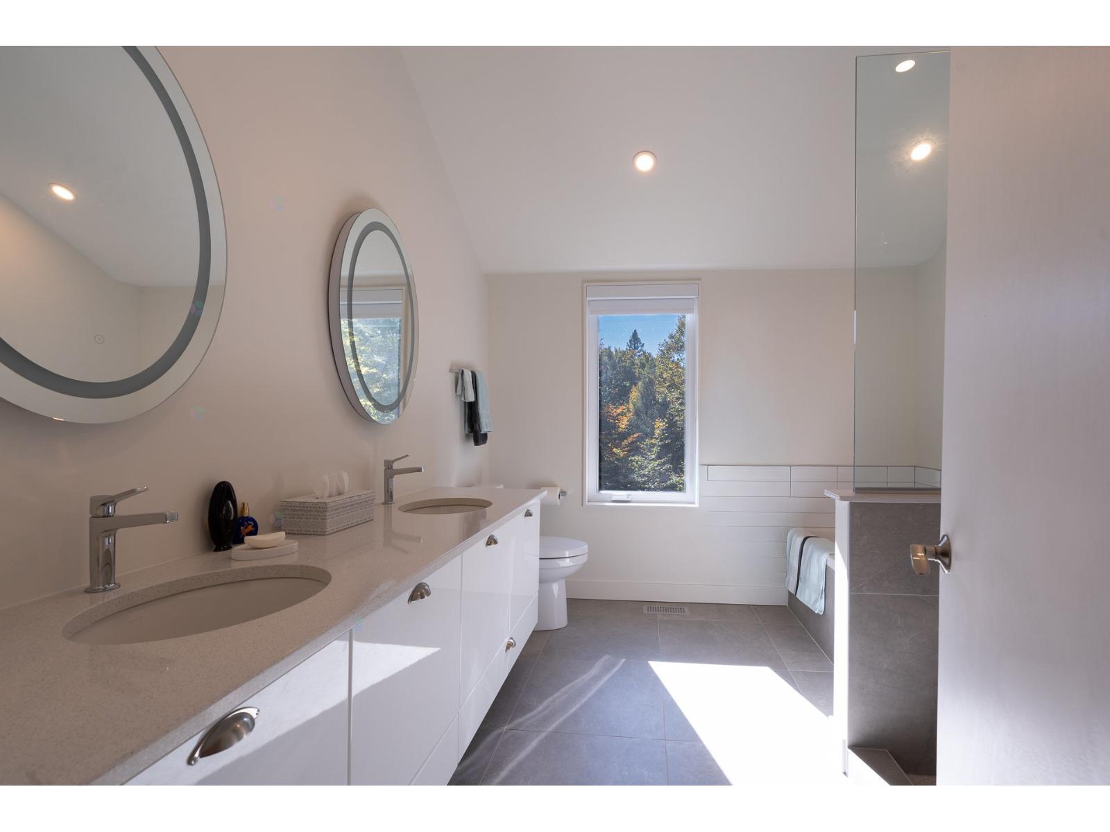 190 Ch. Du Versant Property Photo 26