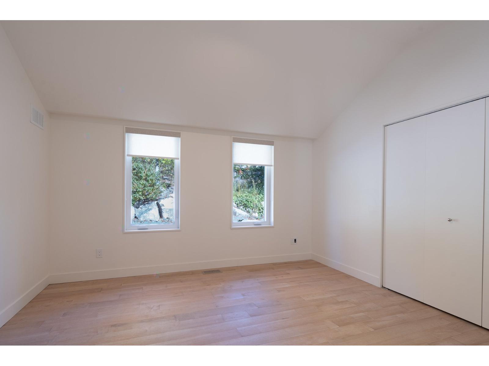 190 Ch. Du Versant Property Photo 34