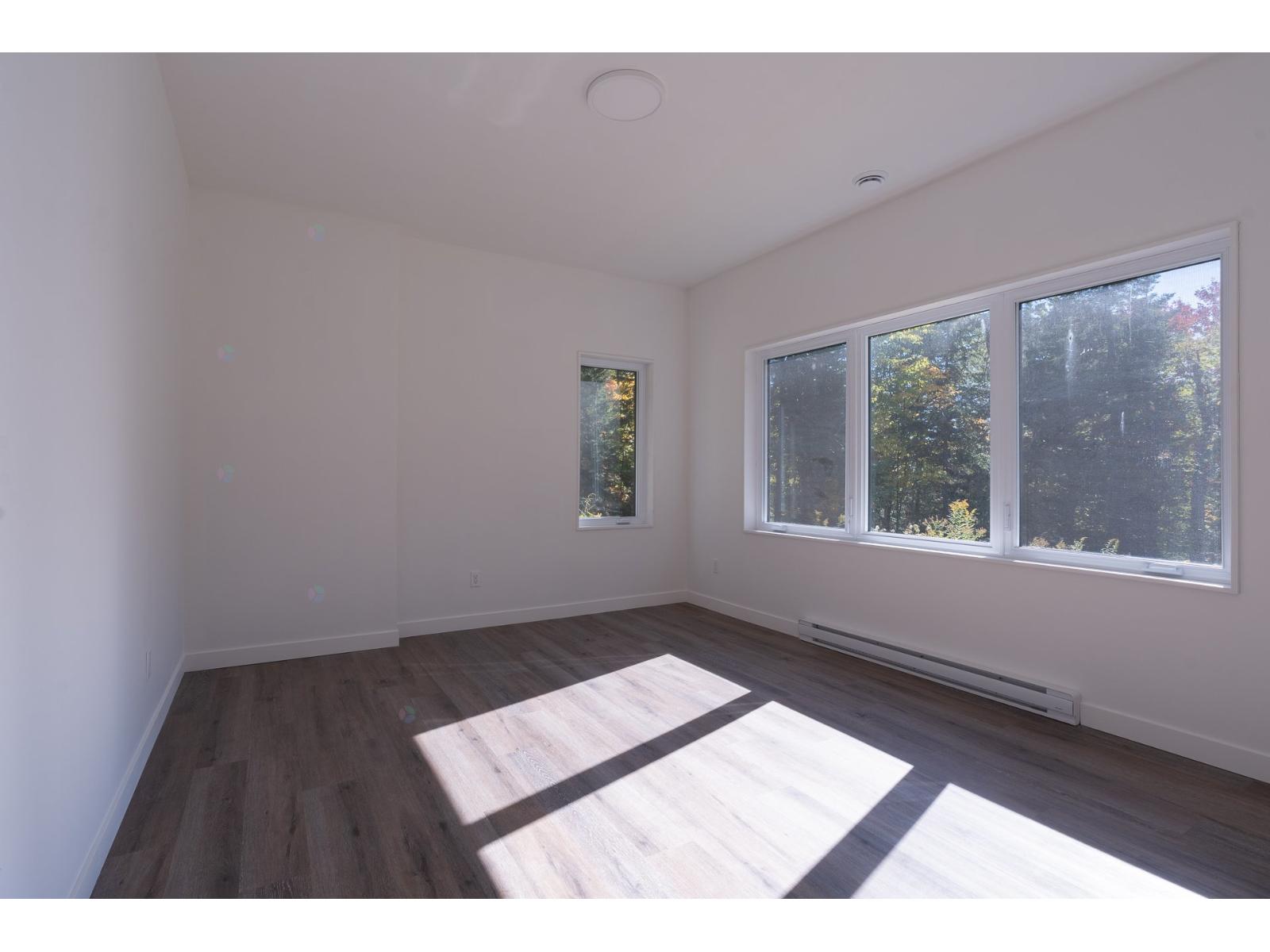 190 Ch. Du Versant Property Photo 43