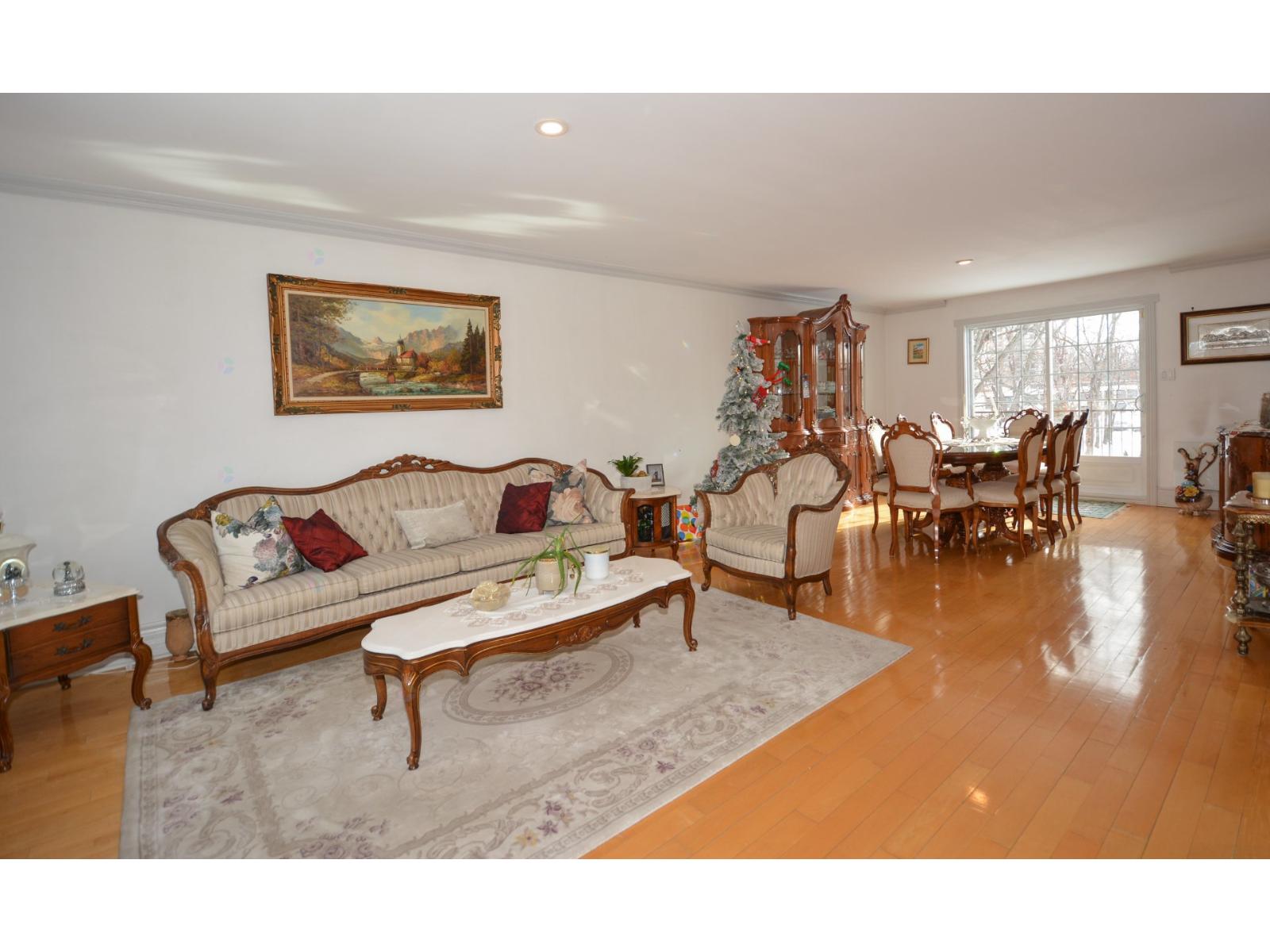 4840 Rue Du Tremblay Property Photo 7