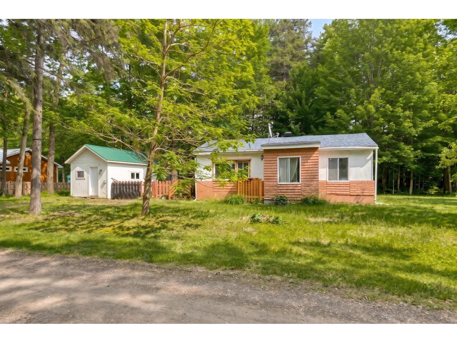 189 Ch. Montcalm Property Photo 15