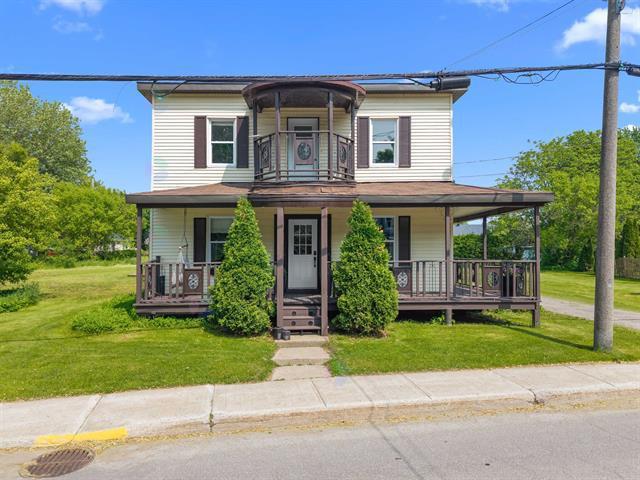 2325 Av. Nicolas-Perrot