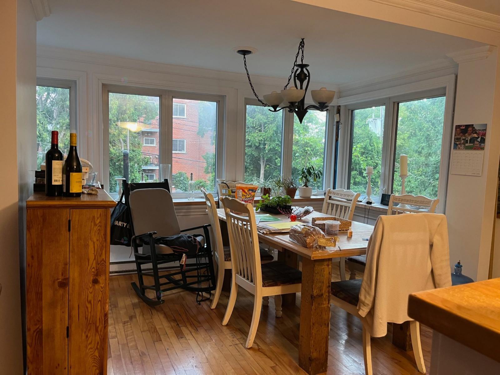 2555-2555a Rue Bercy Property Photo 2