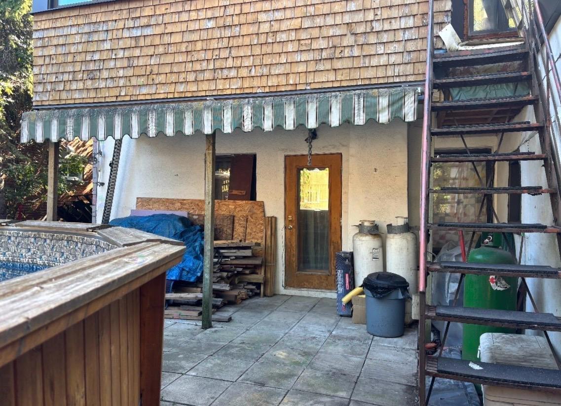 2555-2555a Rue Bercy Property Photo 8