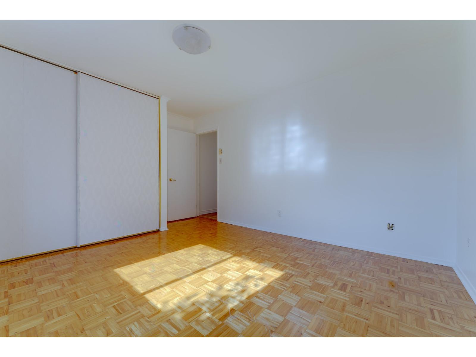 2335 Boul. Gaétan-boucher, #303 Property Photo 9