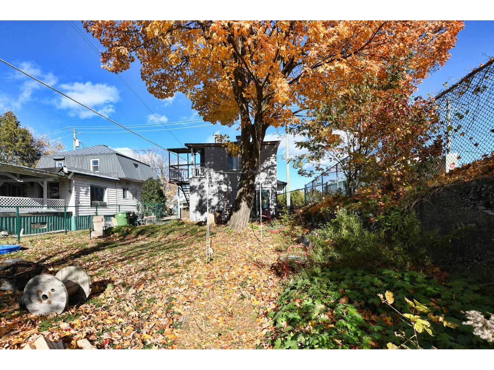 148-150 Rue Michaud Property Photo 49