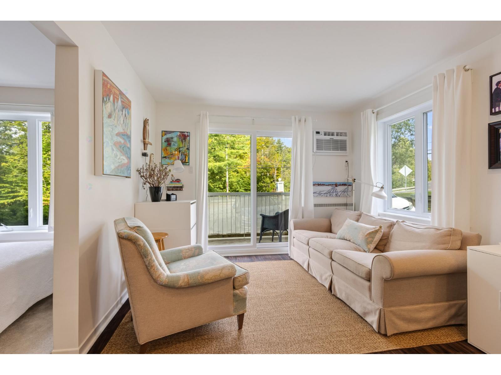 53 Rue Maple, 106 Property Photo 3