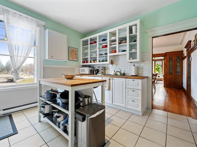 2513 Ch. De La Côte-ste-catherine Property Photo 12