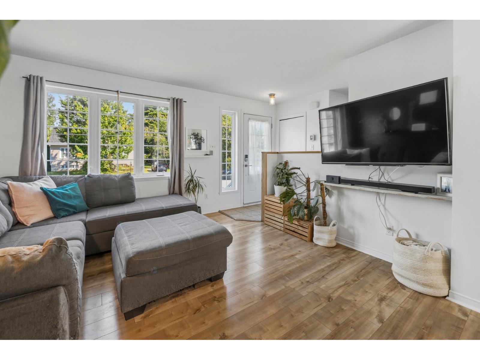726 Rue Du Royaume Property Photo 8
