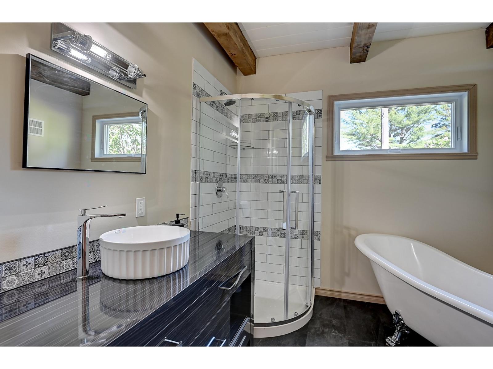 32 2e Avenue Beaudry Property Photo 14