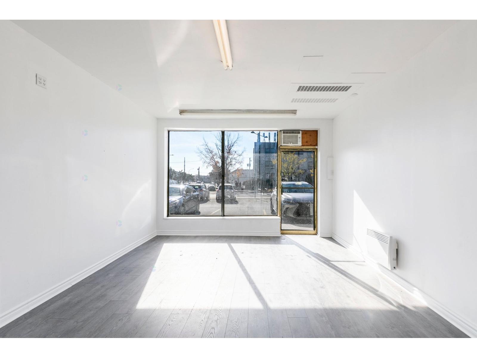 1513 Av. Dollard Property Photo 2