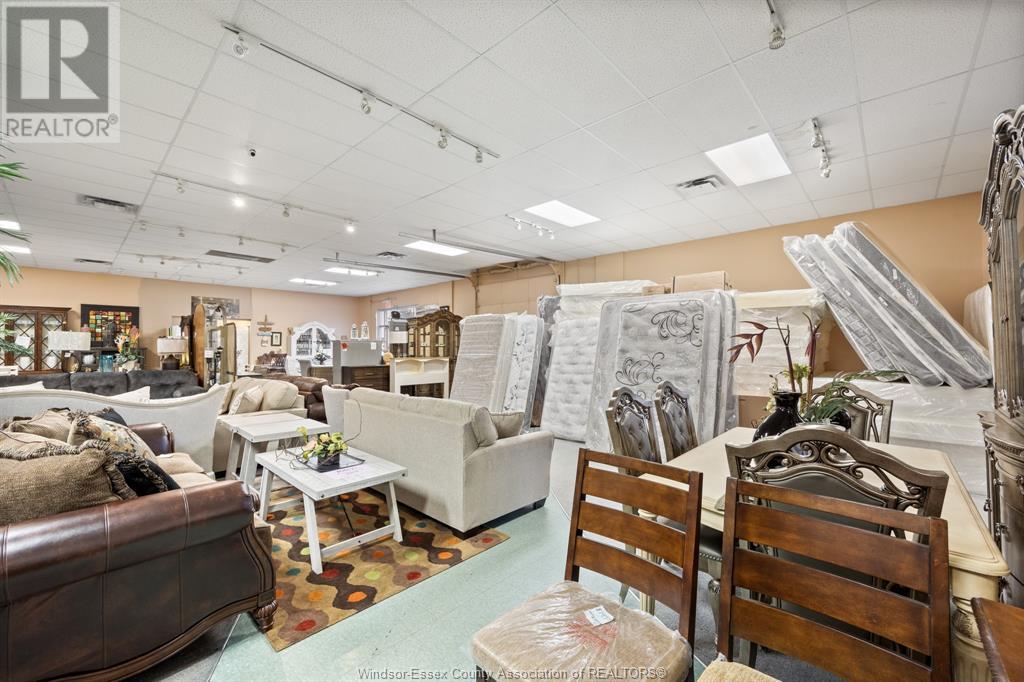 2570 Ouellette Avenue Property Photo 13