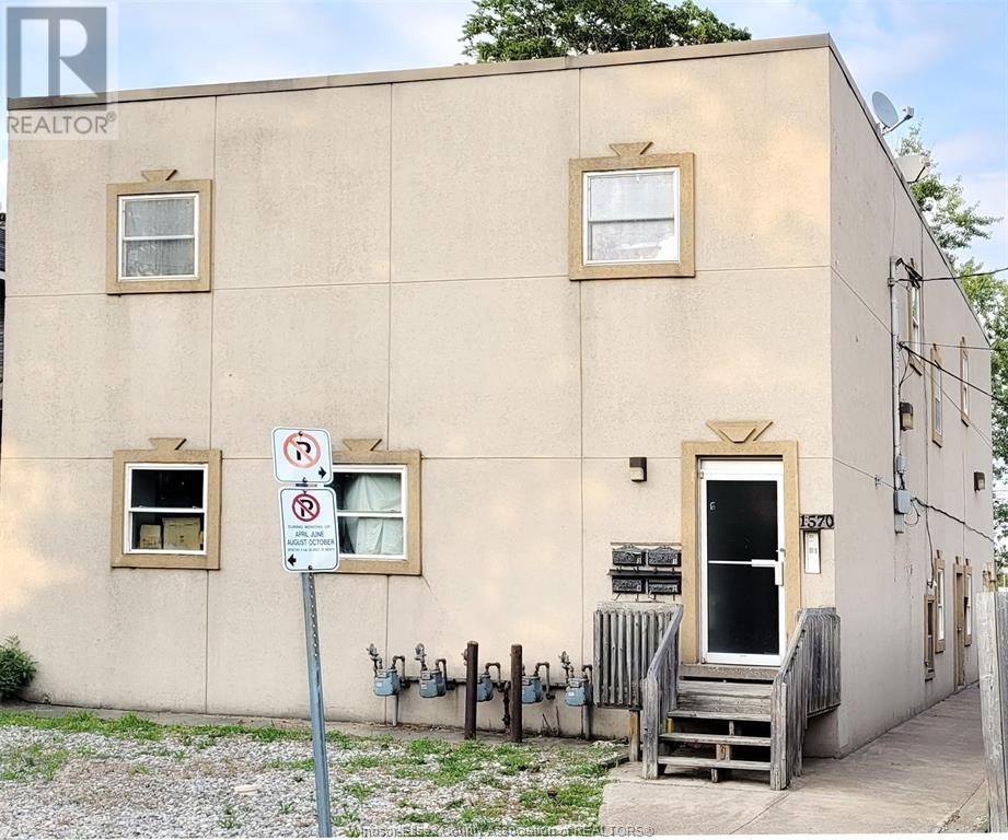 1570 Lillian Property Photo 1