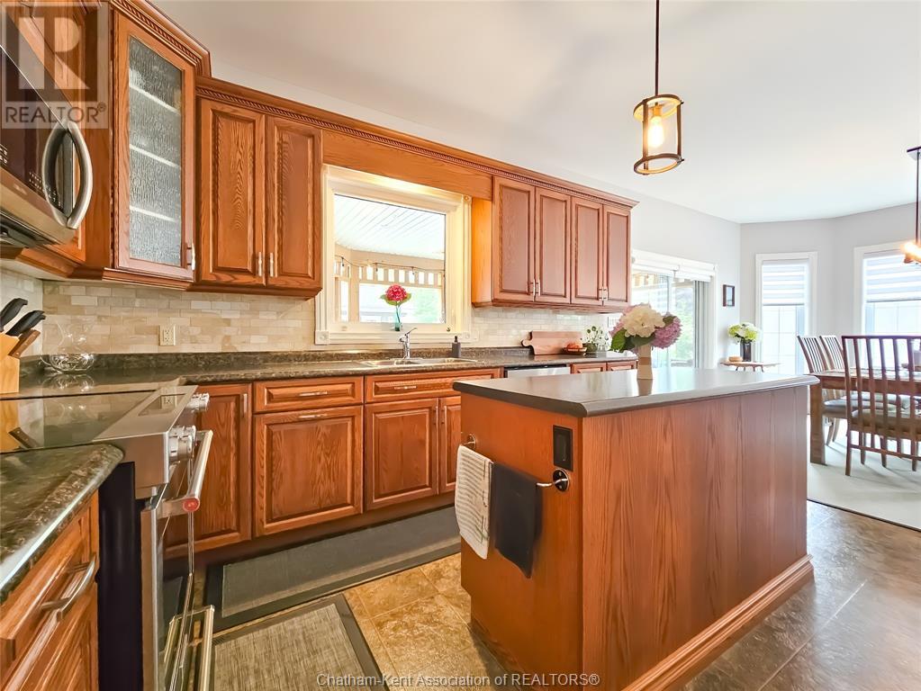77 Sleepy Meadow Drive Property Photo 16