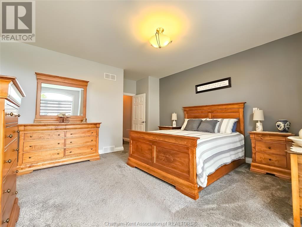 77 Sleepy Meadow Drive Property Photo 18