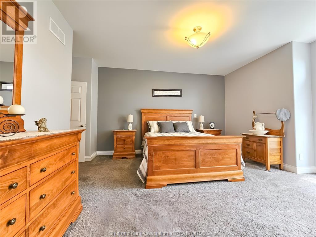 77 Sleepy Meadow Drive Property Photo 19