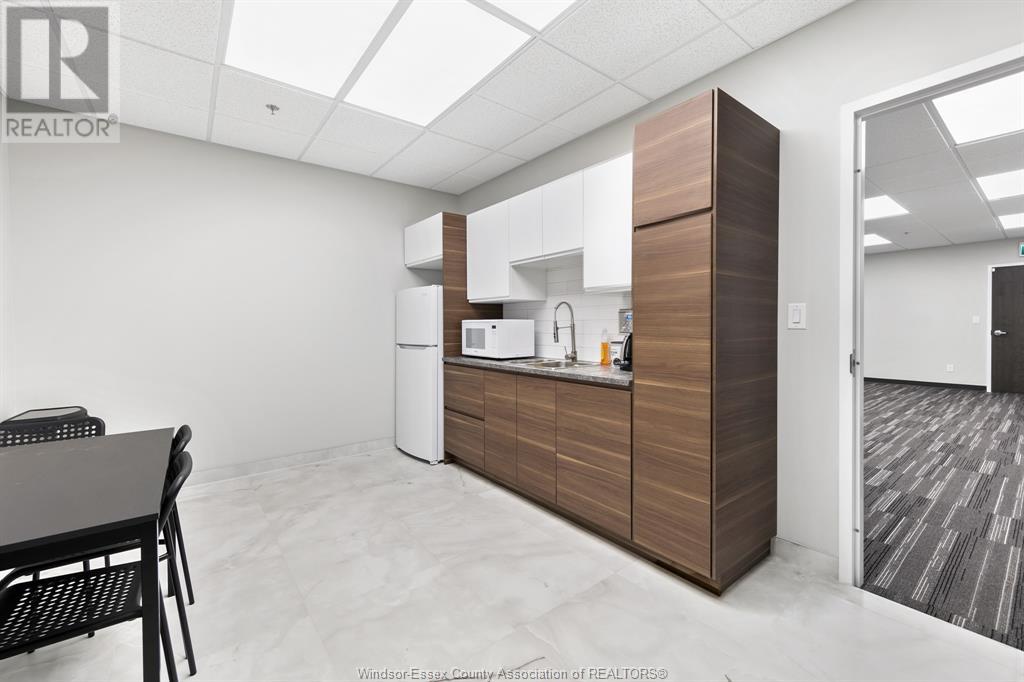 1825 Manning Unit# 500 (upper) Property Photo 24