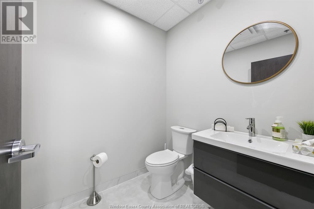 1825 Manning Unit# 500 (upper) Property Photo 25