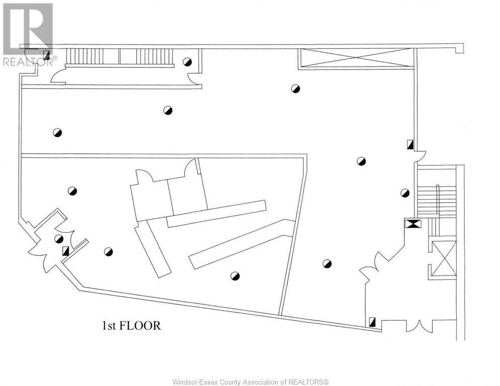 301 Ouellette Property Photo 4