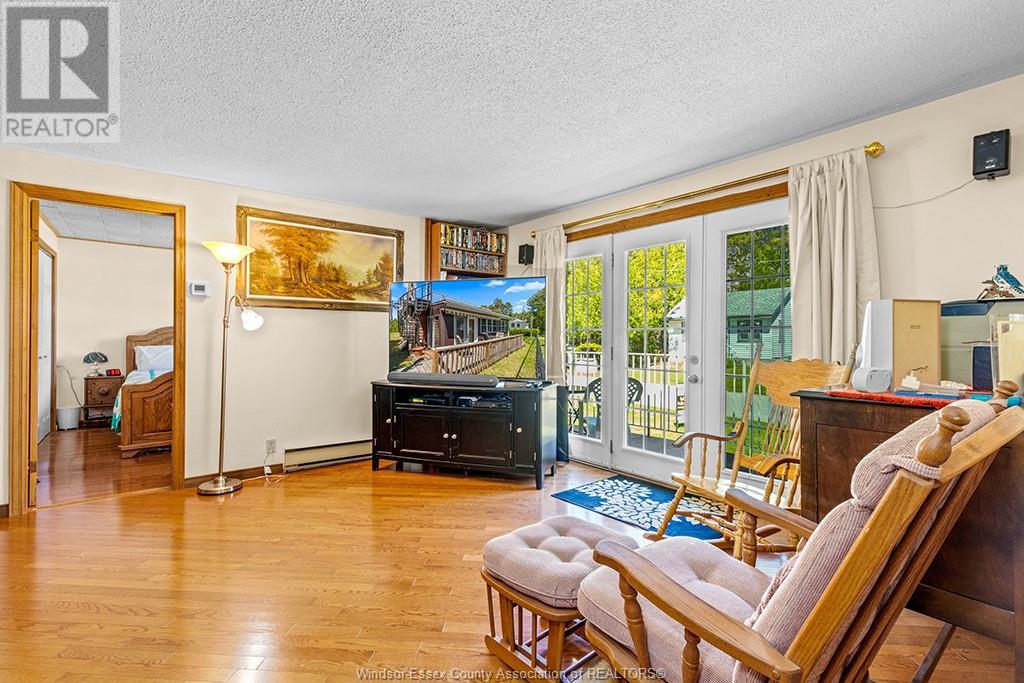 6 Third Avenue North Property Photo 27