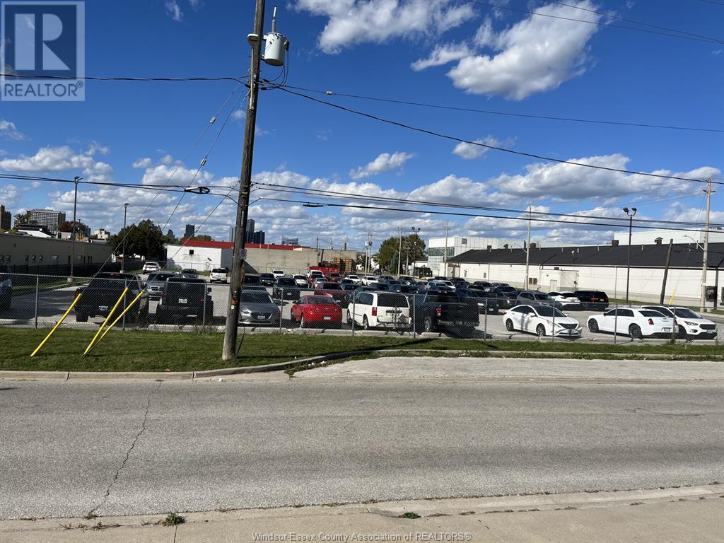 1387 Mcdougall Street Property Photo 9