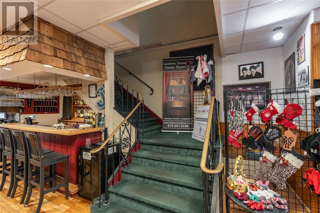 4211 Petrolia Line Property Photo 13