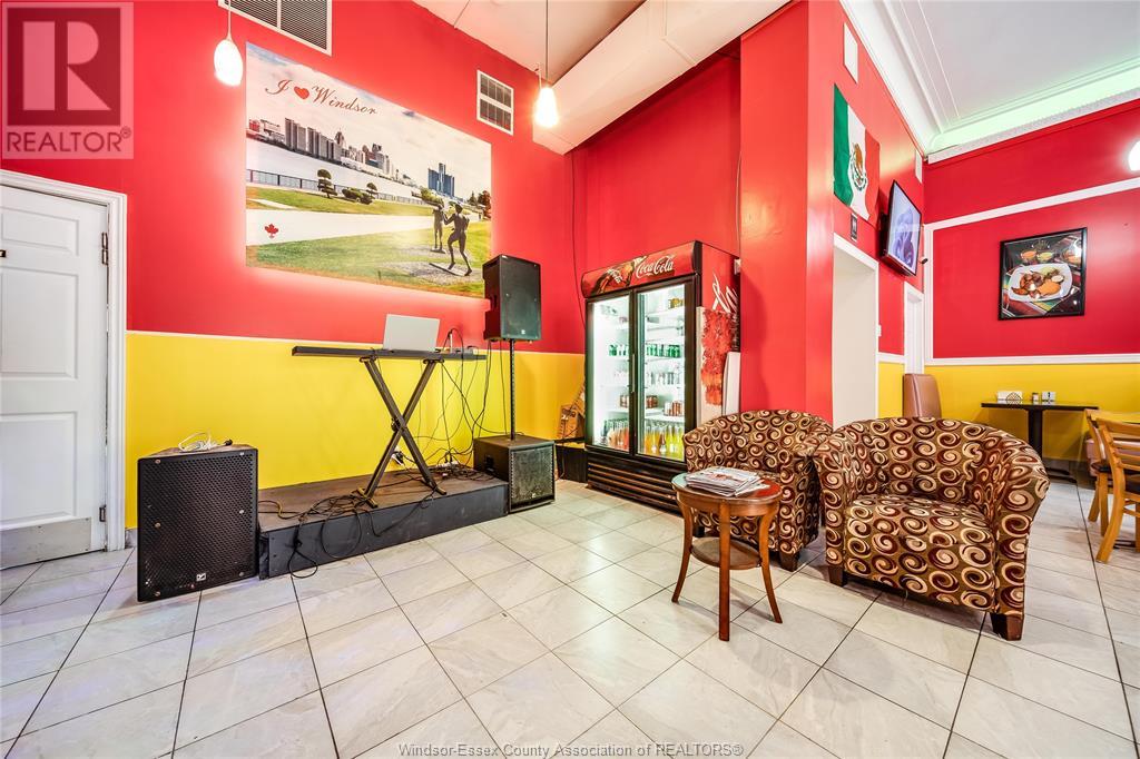 325 Ouellette Avenue Property Photo 12
