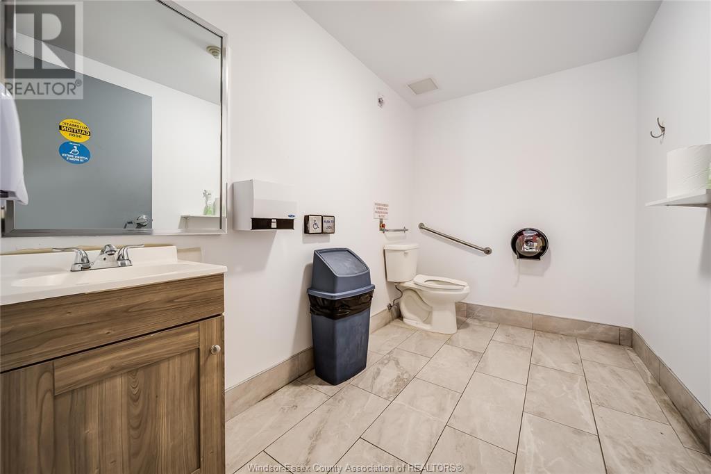 325 Ouellette Avenue Property Photo 19
