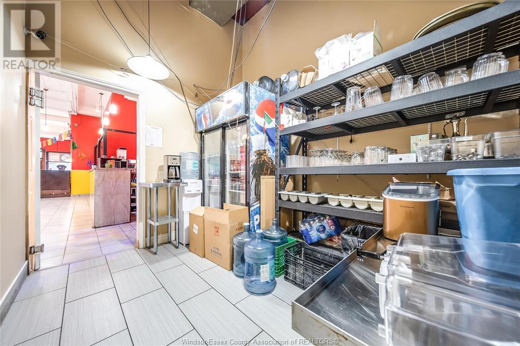 325 Ouellette Avenue Property Photo 23