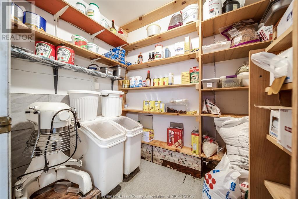 325 Ouellette Avenue Property Photo 28