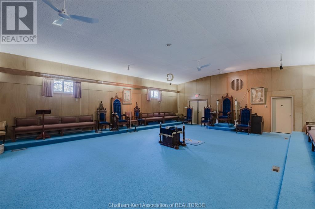 31 York Street West Property Photo 10