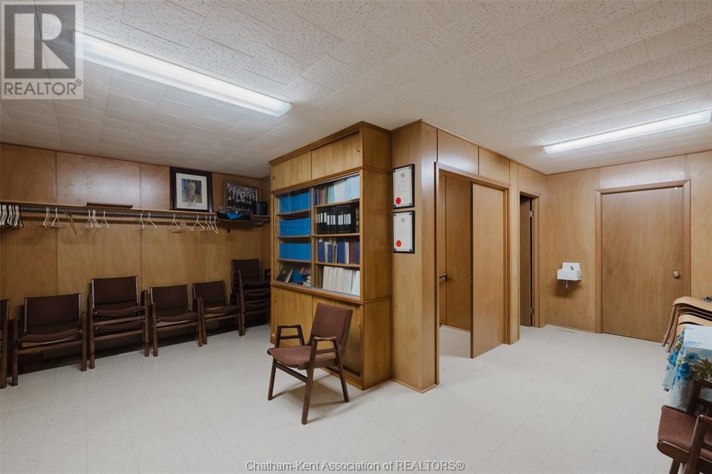 31 York Street West Property Photo 15