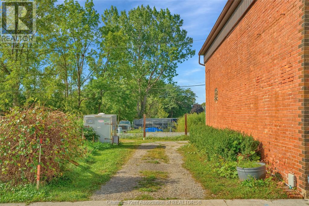 288 King Street South Property Photo 27