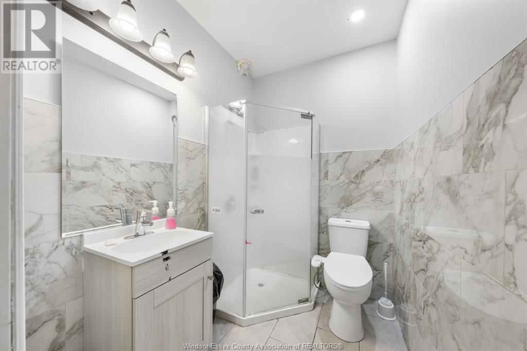 1683 College Property Photo 7