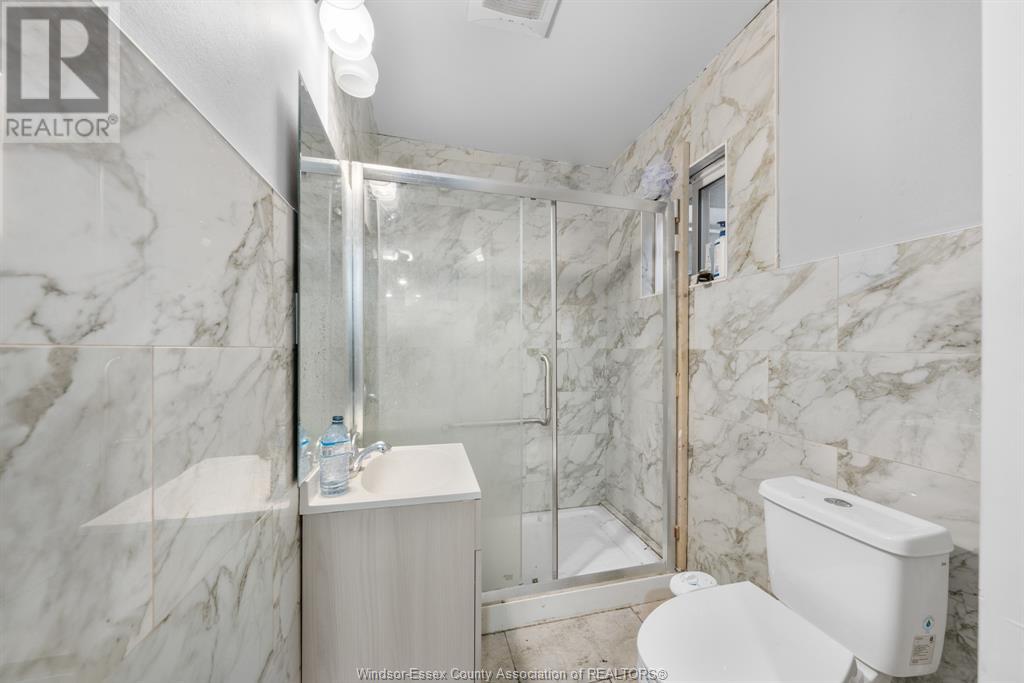 1683 College Property Photo 9
