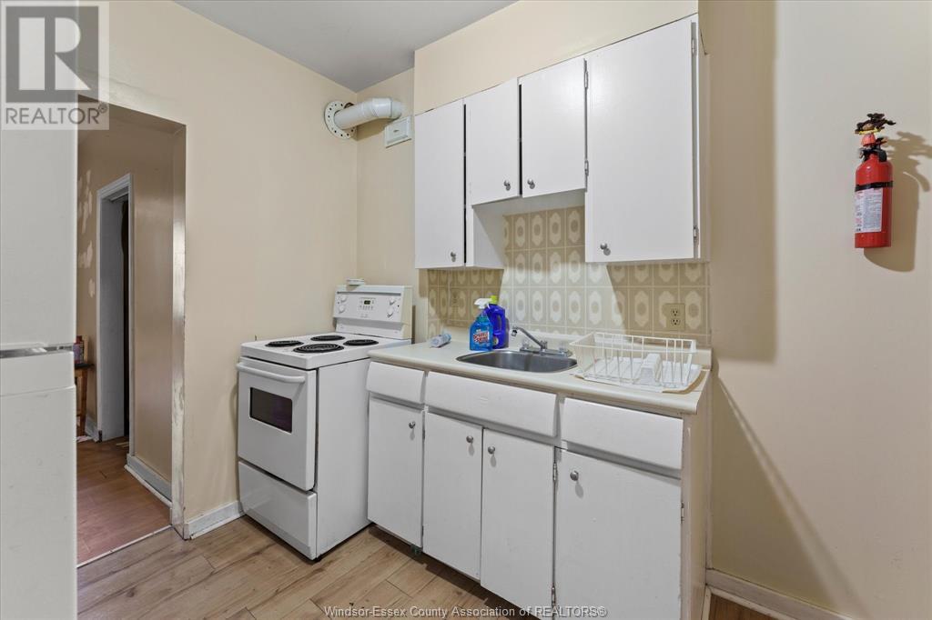 124-130 Elm Avenue Property Photo 29