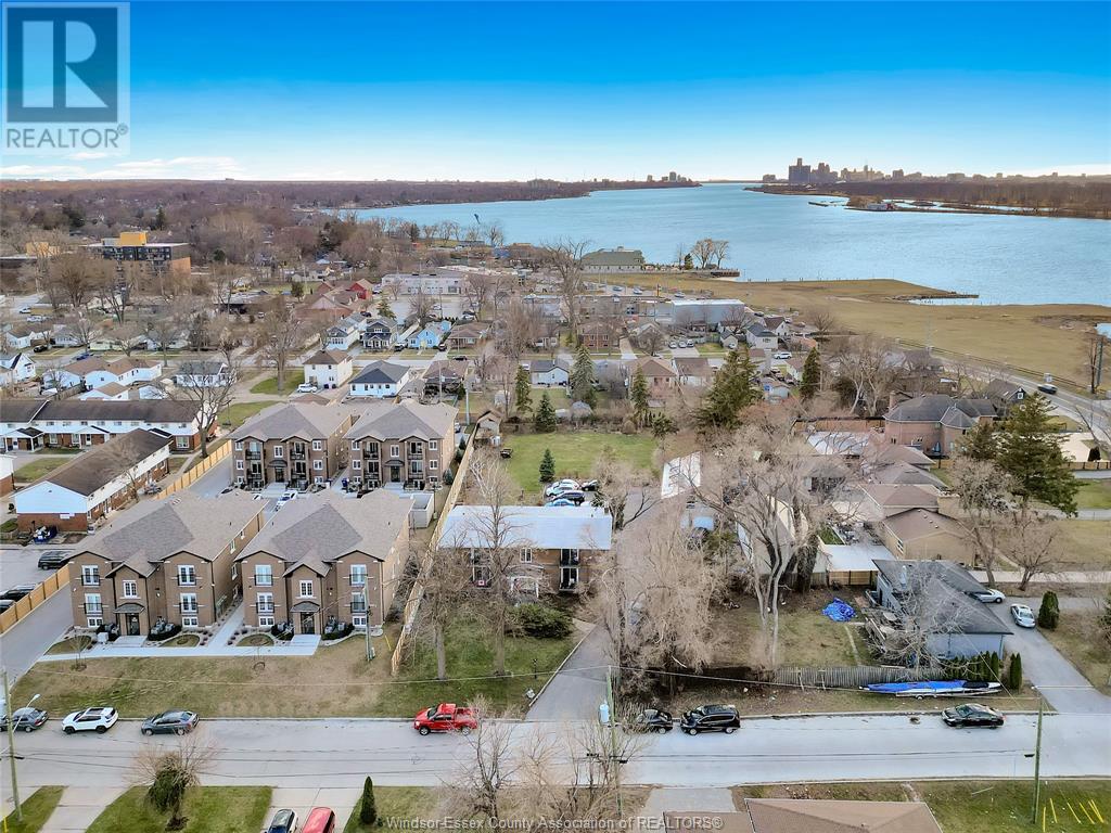 225 Watson Property Photo 2
