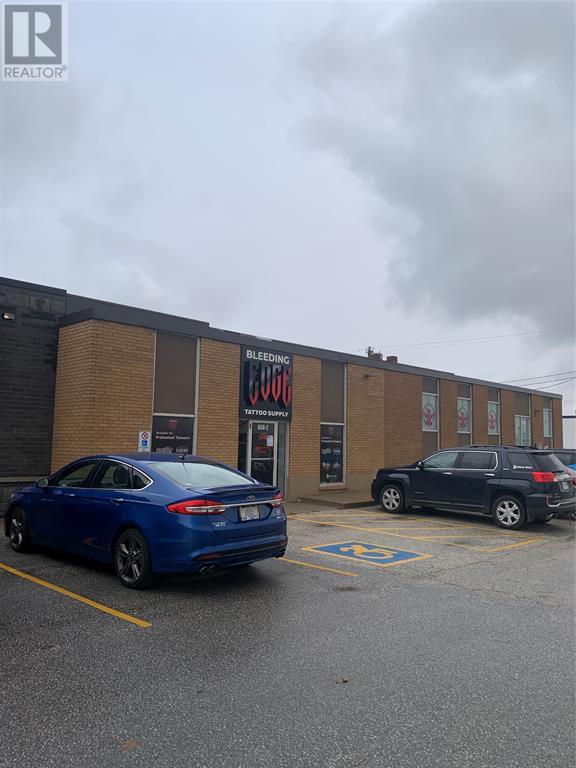 850 CONFEDERATION STREET Unit# 2 Property Photo 1