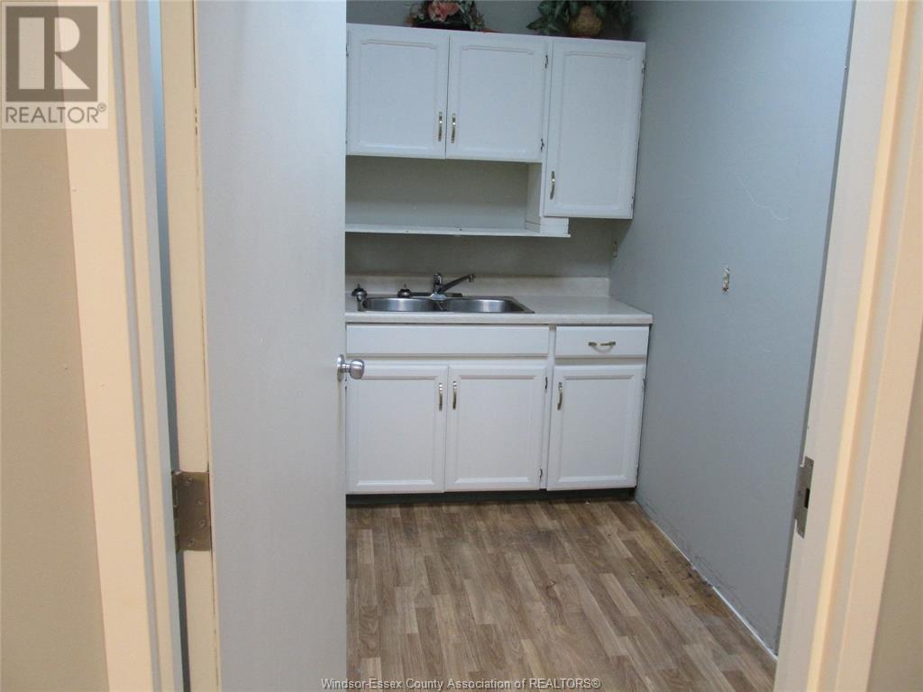 1275 Walker Road Unit# 9 Property Photo 5