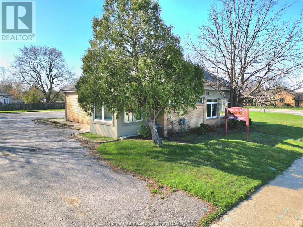 596 Mcnaughton Avenue West Property Photo 11