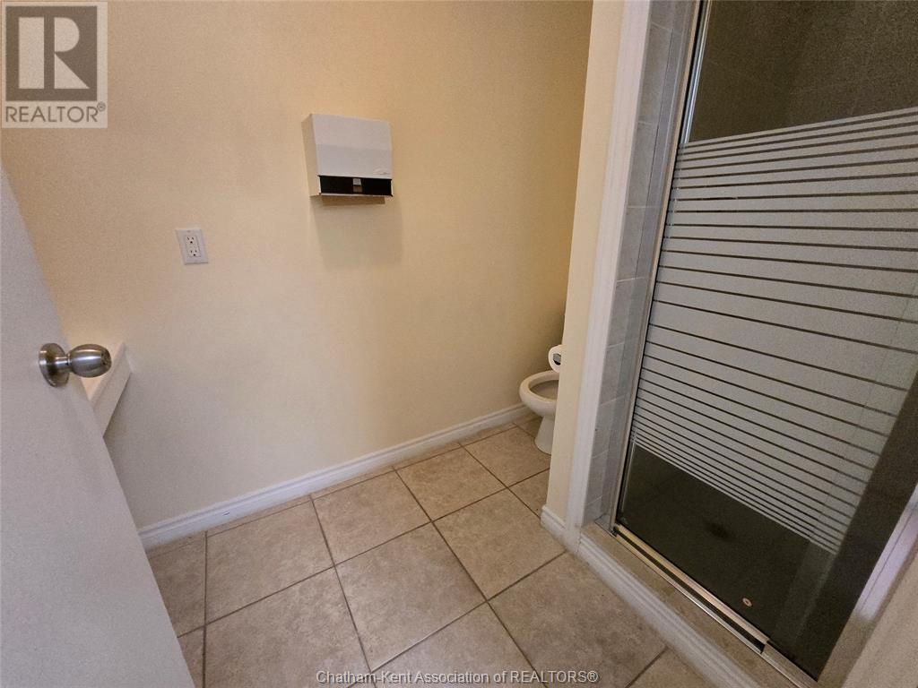 596 Mcnaughton Avenue West Property Photo 17