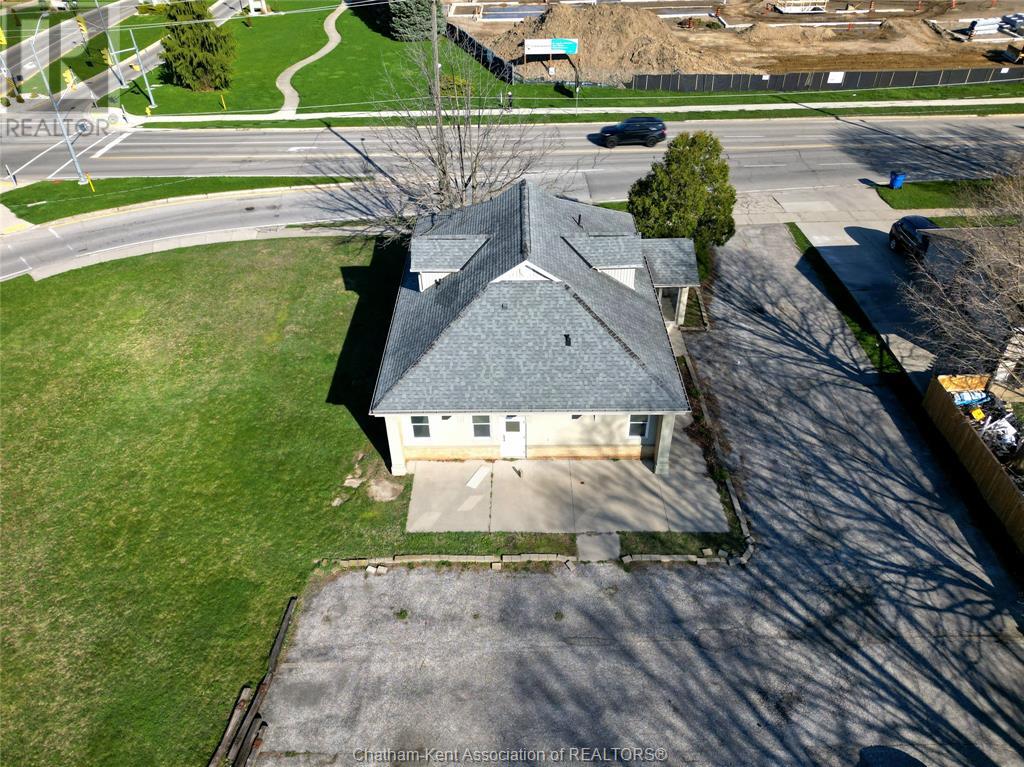596 Mcnaughton Avenue West Property Photo 26