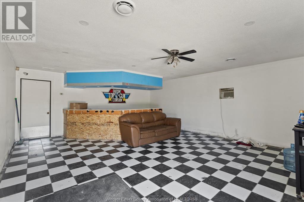 203 Sinasac Street East Property Photo 12