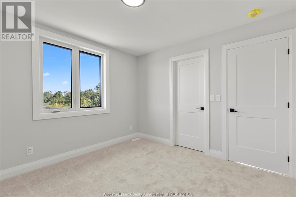 257 Charles Property Photo 27